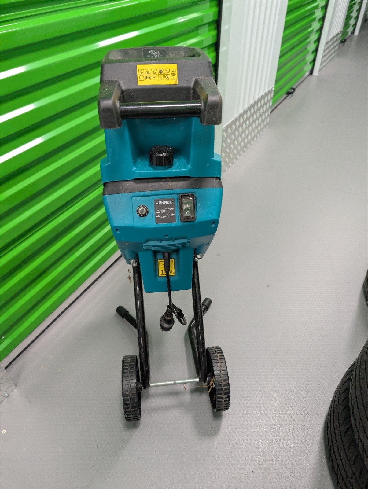 VONROC Hakselaar 2500W - Zo goed als nieuw, Ophalen, Zo goed als nieuw, Elektrisch, VONROC