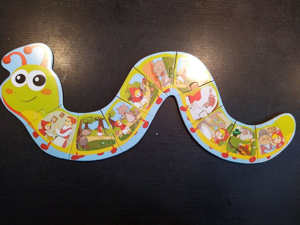 Houten puzzel rups met verhaal roodkapje - compleet - zgan, Ophalen of Verzenden, 10 tot 50 stukjes, Zo goed als nieuw