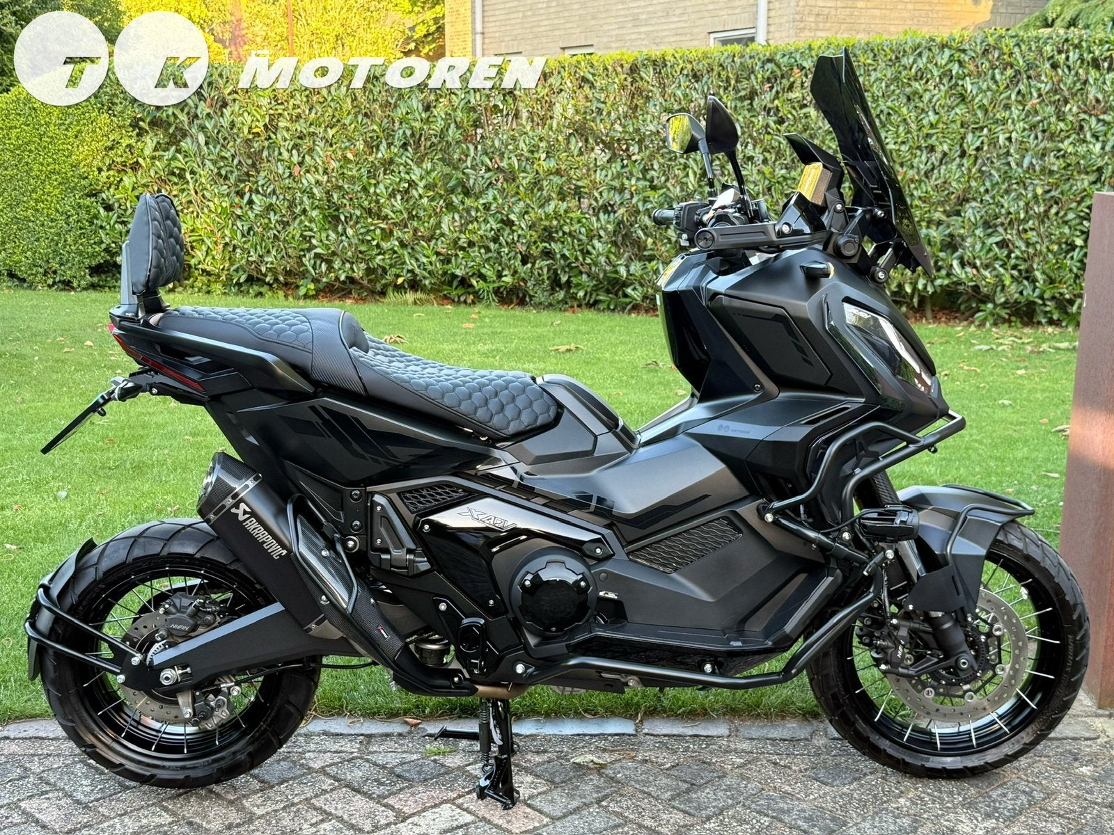 ⭐️ CUSTOM Honda XADV 750 2024 TK BLACK EDITION MET CARPLAY !, 750 cc, Occasion, Motorrijbewijs A, Bedrijf