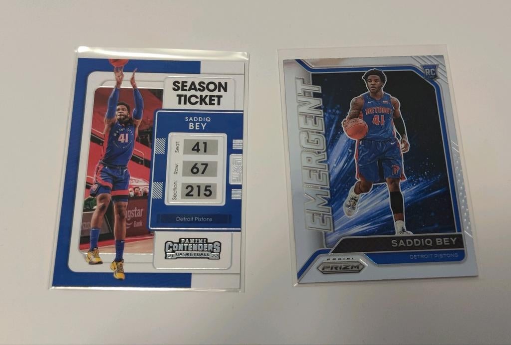 2x Saddiq Bey basketbal kaarten, Hobby en Vrije tijd, Verzamelkaartspellen | Overige, Ophalen of Verzenden