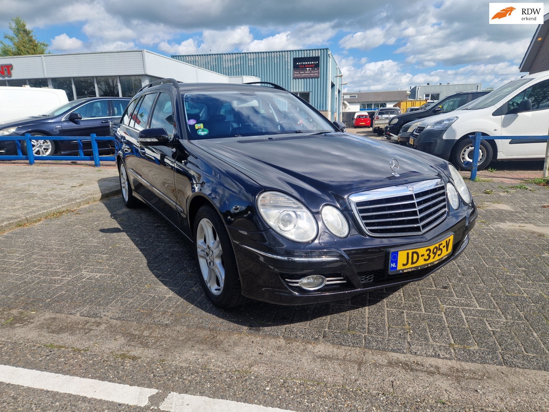 Mercedes-Benz E-klasse Estate 280 Classic, Auto's, Automaat, Achterwielaandrijving, Gebruikt, Zwart