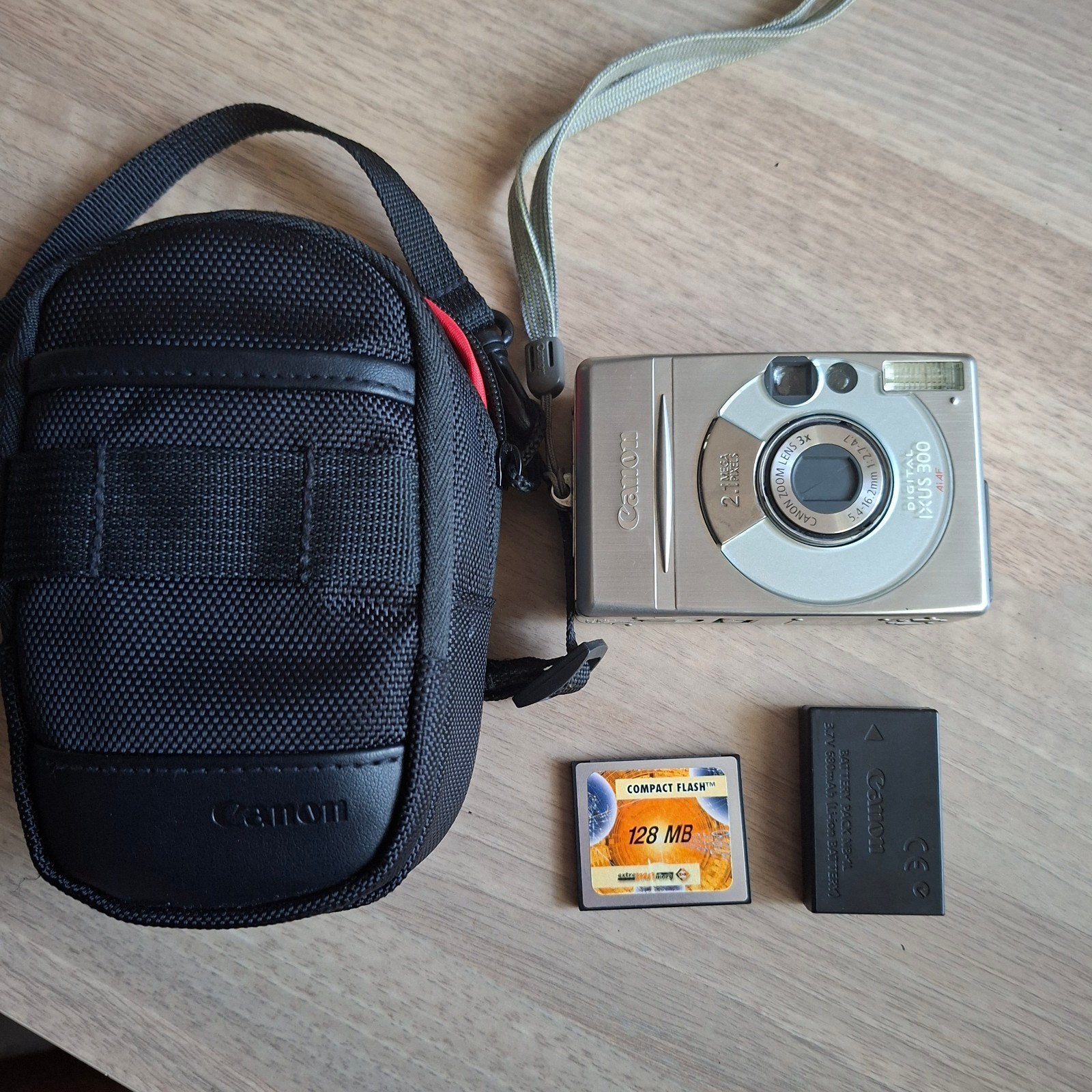 Canon Digital IXUS 300 Compact camera, Ophalen of Verzenden, Gebruikt, Canon, Minder dan 4 keer