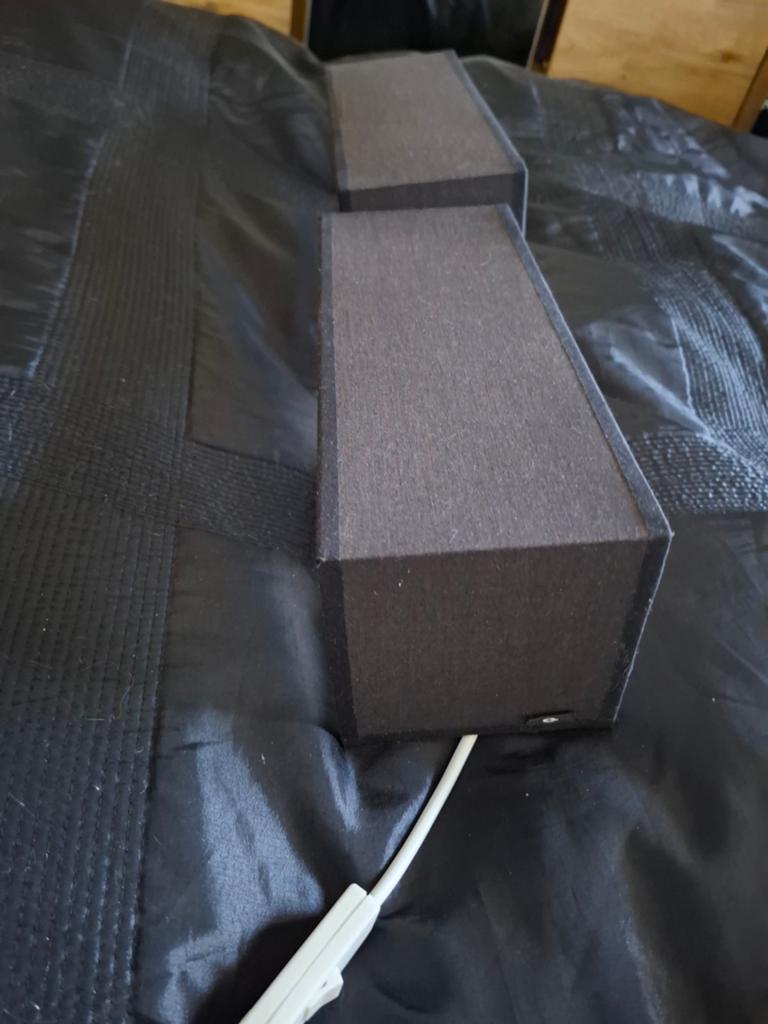 Set van 2 zwarte bedlampjes voor wandmontage, Ophalen of Verzenden, Gebruikt, Overige materialen, Modern, minimalistisch