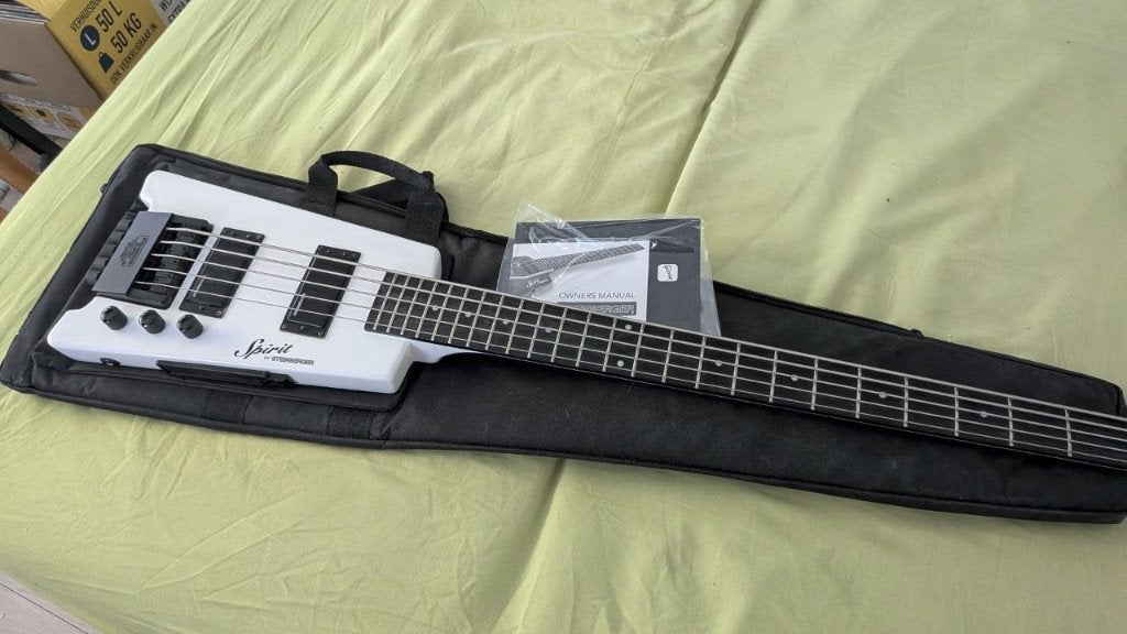 Steinberger XT-25 bas wit, Muziek en Instrumenten, Snaarinstrumenten | Gitaren | Bas, Ophalen, Gebruikt, Elektrisch, 5-snarig