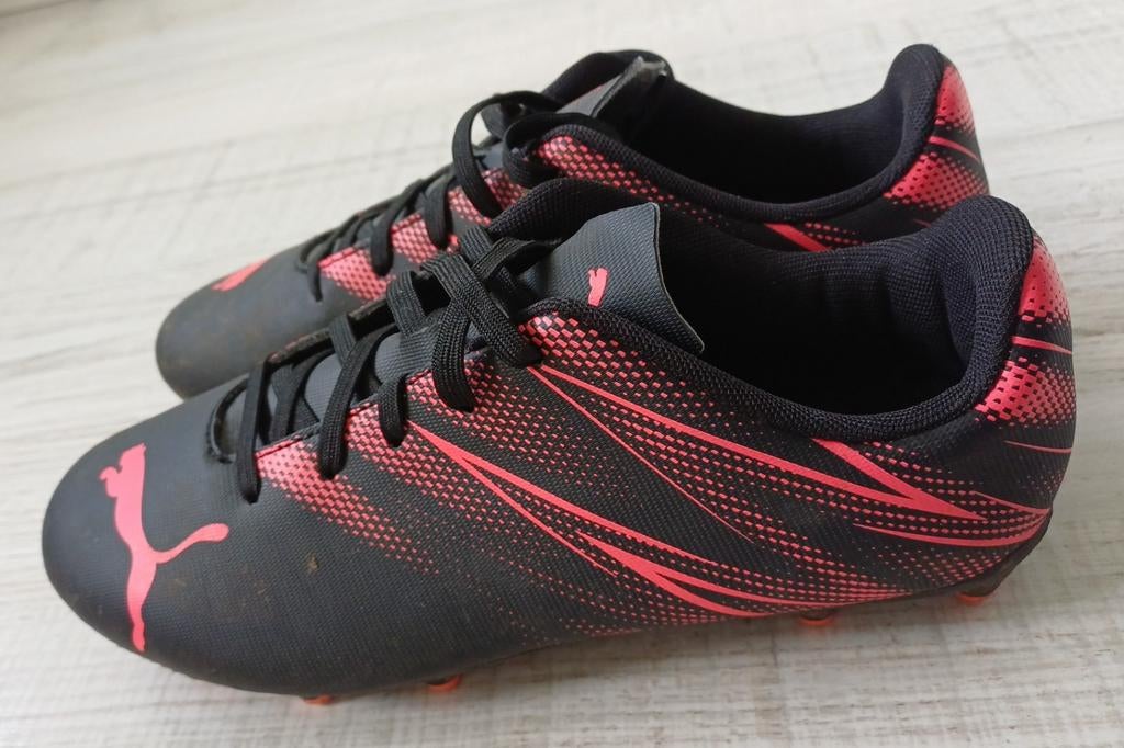 Puma Voetbalschoenen maat 37, Sport en Fitness, Voetbal, Schoenen, Zo goed als nieuw, Maat M, Ophalen of Verzenden