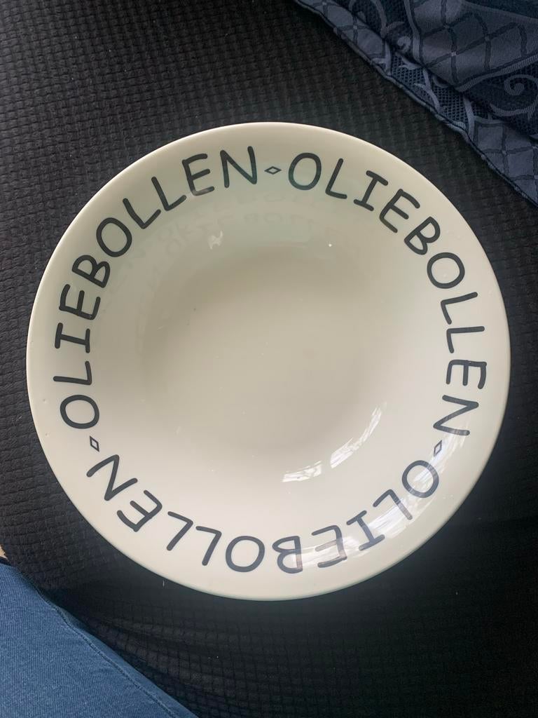 Oliebollen schaal, Huis en Inrichting, Keuken | Servies, Ophalen, Keramiek, Overige stijlen, Schaal of Schalen