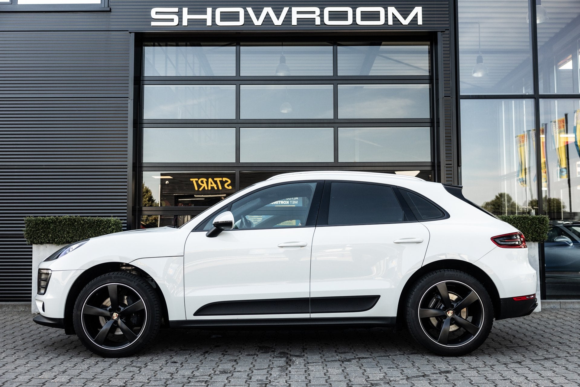 Porsche Macan 2.0, 252 PK, Pano, 18-wegs Sportstoelen, Lucht, Auto's, Porsche, Automaat, Gebruikt, 4 cilinders, Wit