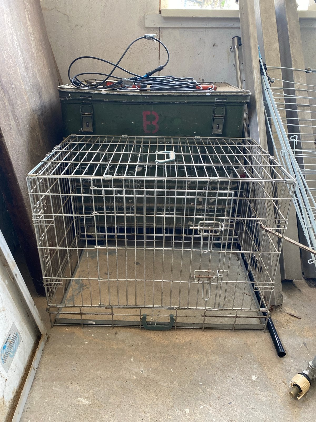 Honden bench, Ophalen, Gebruikt