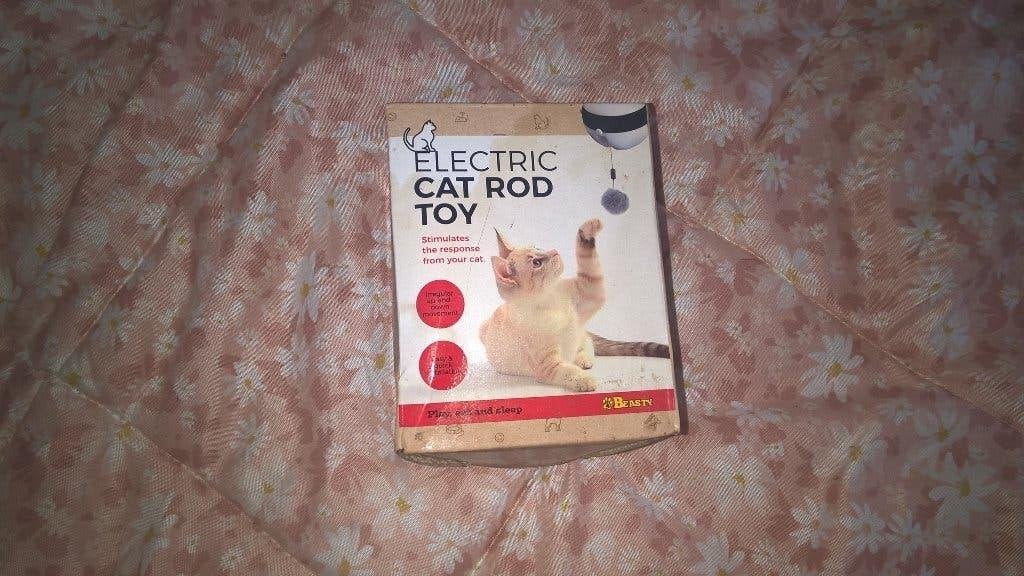 NIEUW ELEKTRISCH KATTENSPEELTJE OM ERGENS VAST TEKLEMMEN BAL, Dieren en Toebehoren, Ophalen, Nieuw, Overig speelgoed