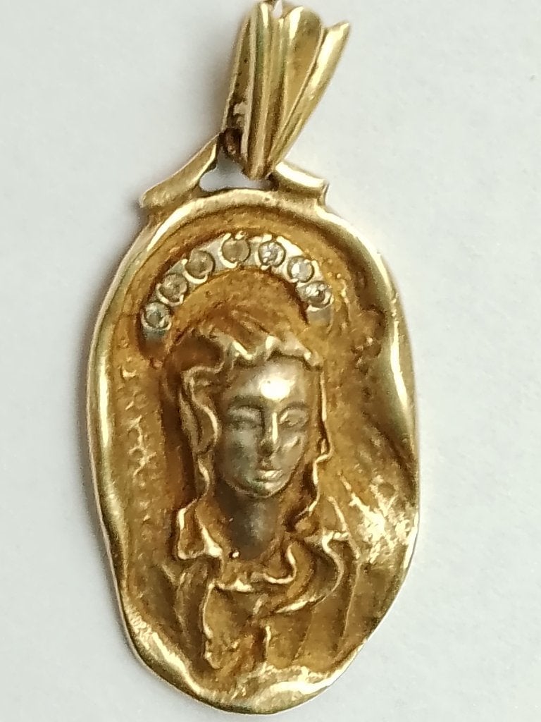 Goud 4 gr, gouden medaillon mt Maria afb. mt ingelegde brilj, Sieraden, Tassen en Uiterlijk, Kettingen, Verzenden, Zo goed als nieuw