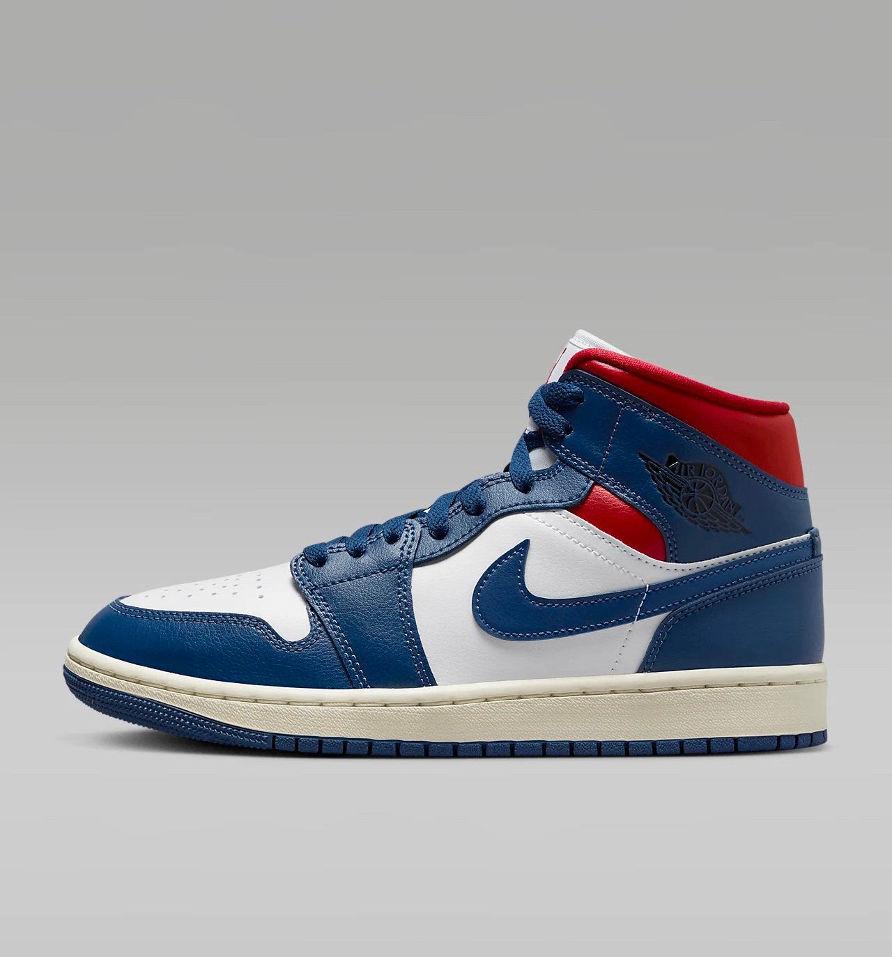 Nike Air Jordan 1 MID ‘French blue’’ - maat 38, Product.Safety.ENEA@nike.com, Blauw, Nieuw, Ophalen of Verzenden