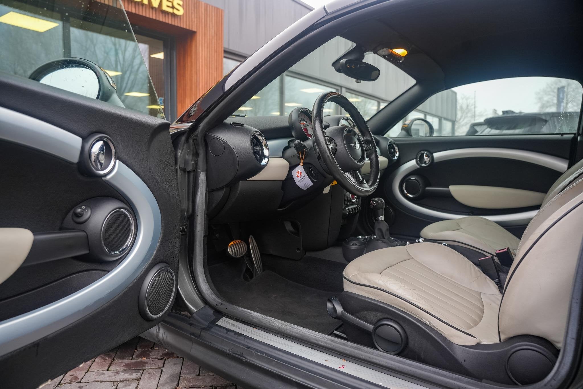 MINI Coupé 1.6 Cooper S Pepper Coupé PDC Cruise Leder Inte, Auto's, Mini, Euro 5, Stof, Gebruikt, 4 cilinders