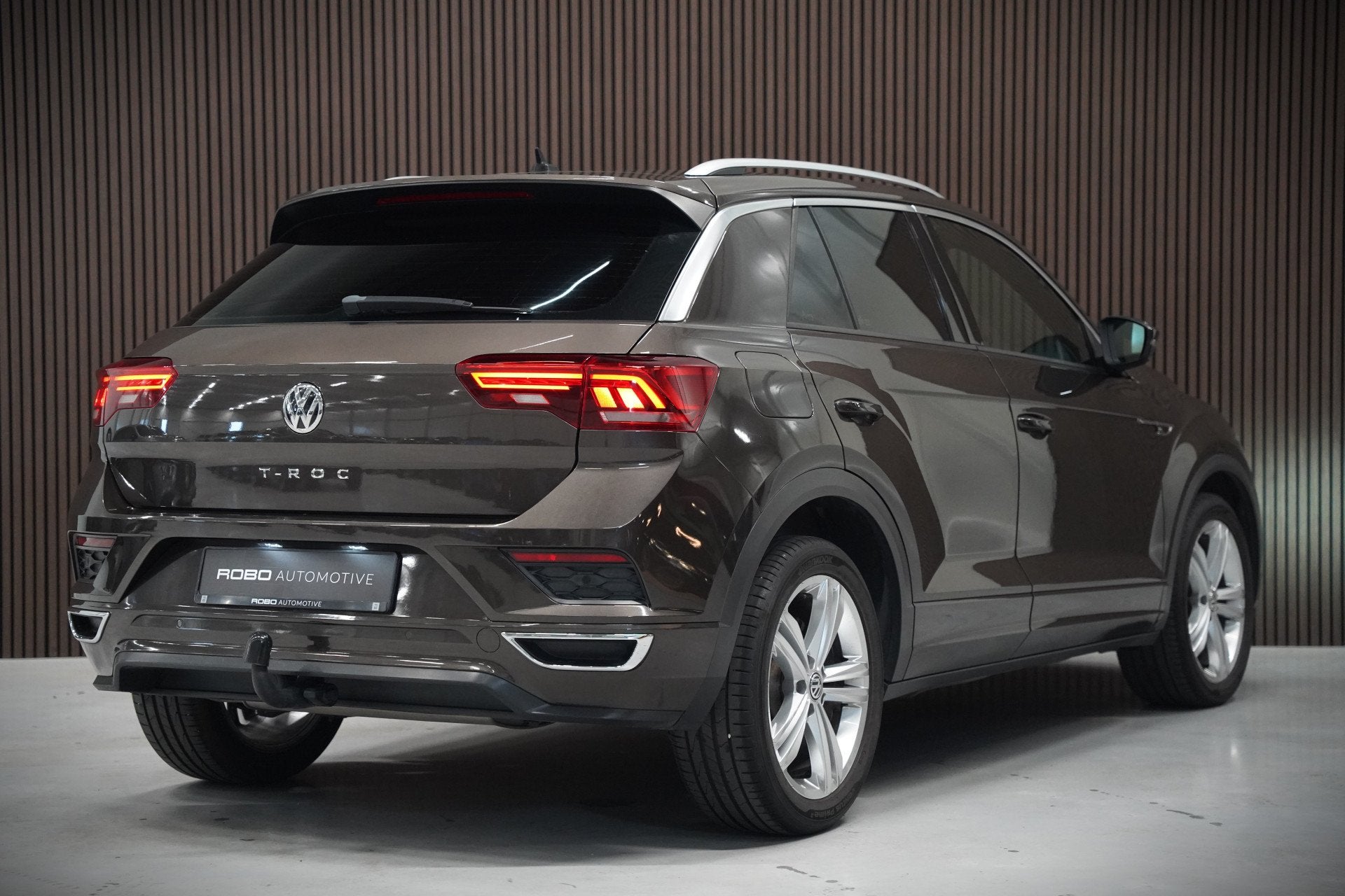 Volkswagen T-Roc 1.5 TSI Sport Business R | R-Line | Adaptiv, Auto's, Volkswagen, Voorwielaandrijving, Zwart, 4 cilinders, Alcantara
