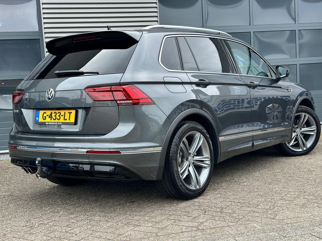 Volkswagen Tiguan 1.5 DSG R-LINE PANO APPLE CARPLAY ACC, Auto's, Volkswagen, 4 cilinders, 75 €/maand, Particulier, 750 kg