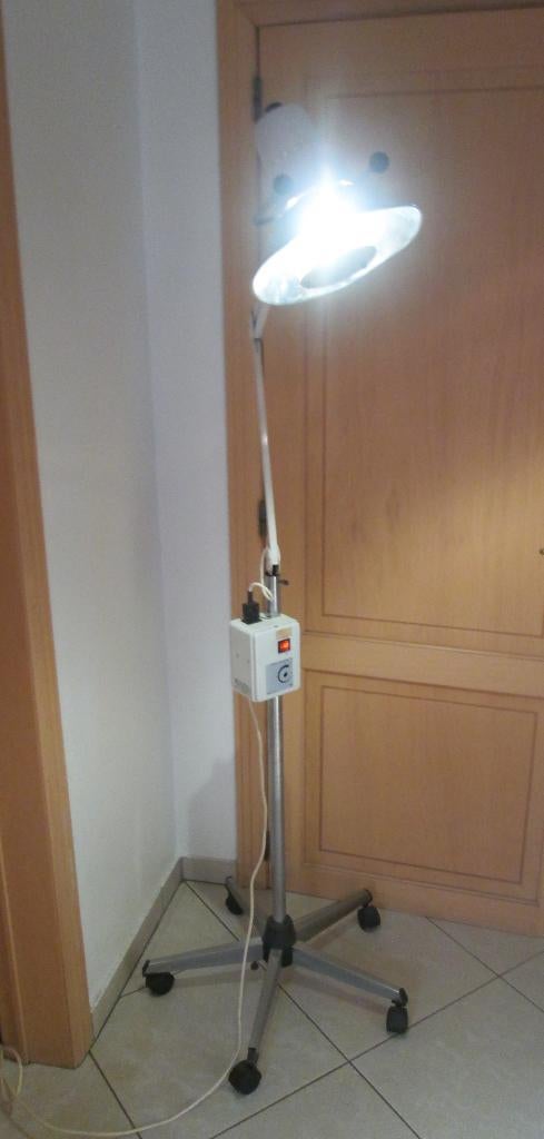 Retro Staande Lamp op Wieltjes, Ophalen, Huis en Inrichting