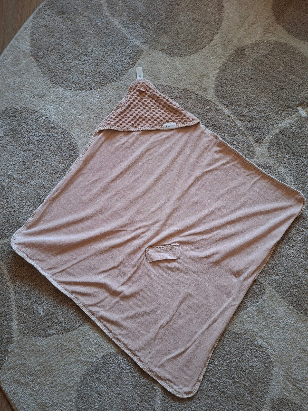 Koeka - Lichtroze omslagdoek, Koeka, Ophalen of Verzenden, Zo goed als nieuw, Roze