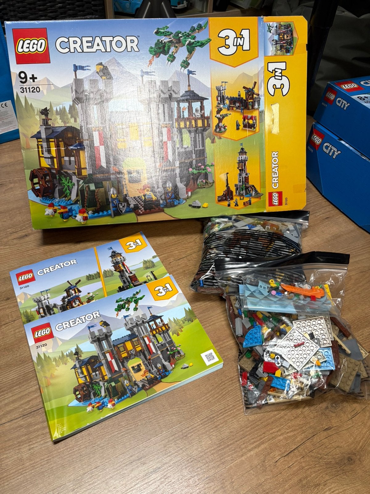 Lego creator 31120, Kinderen en Baby's, Lego, Ophalen of Verzenden, Zo goed als nieuw, Inclusief extra onderdelen