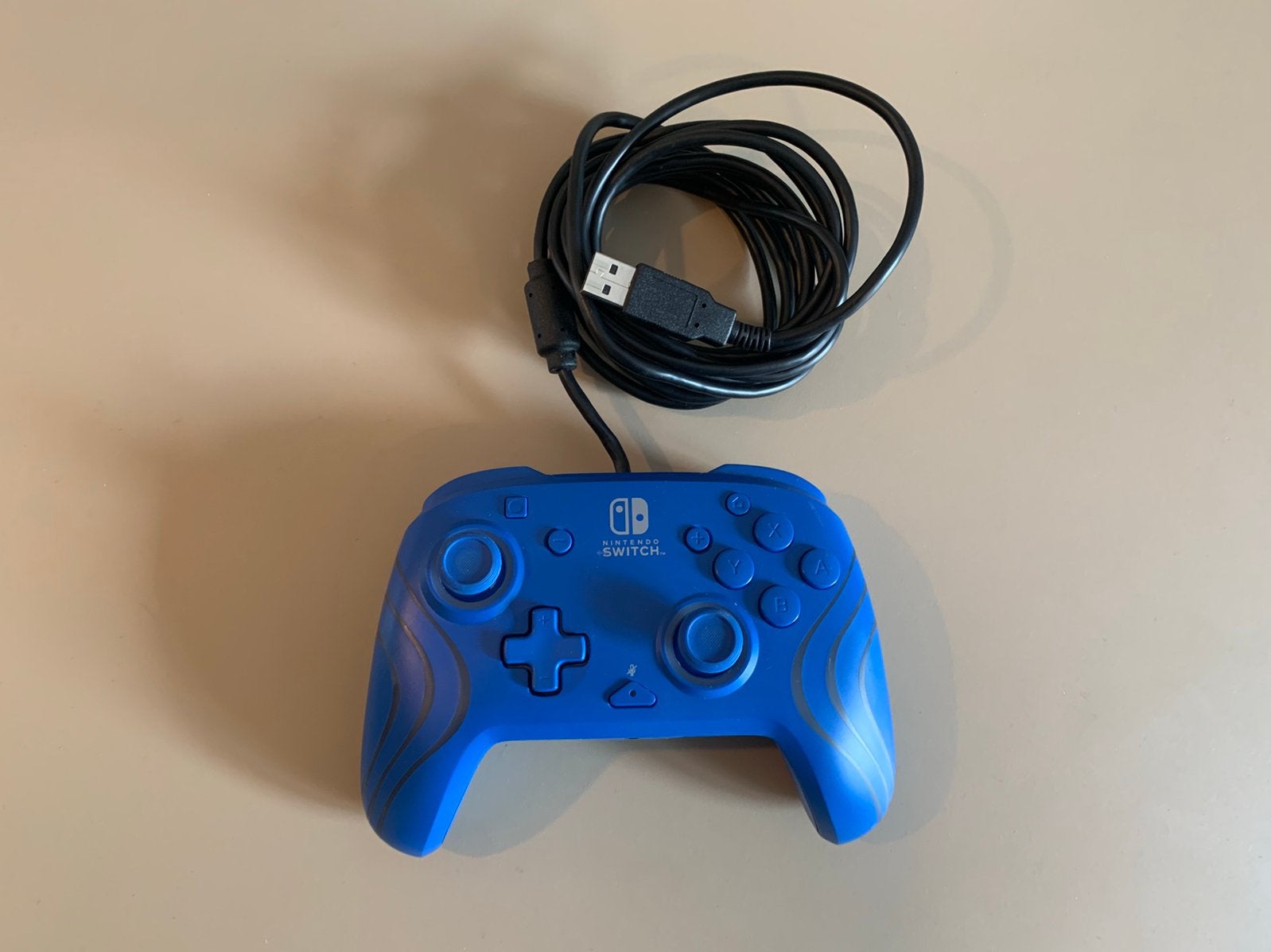 PDP AfterGlow Wave blauwe bedrade controller Nintendo Switch, Ophalen of Verzenden, Zo goed als nieuw, Switch, Overige controllers