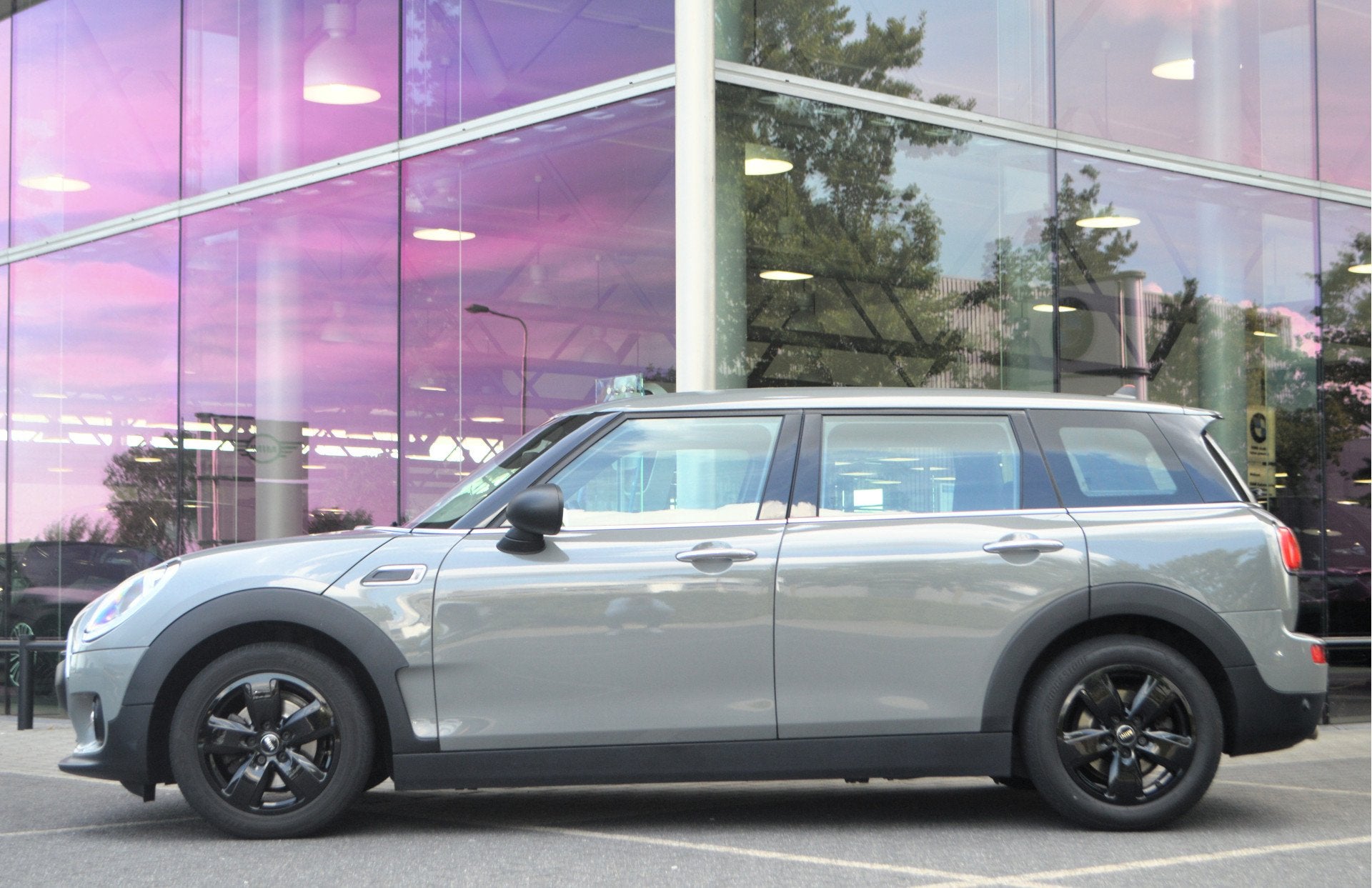 MINI Clubman One Salt / Cruise Control / PDC / Navigatie / M, Stof, Gebruikt, Handgeschakeld, 3 cilinders