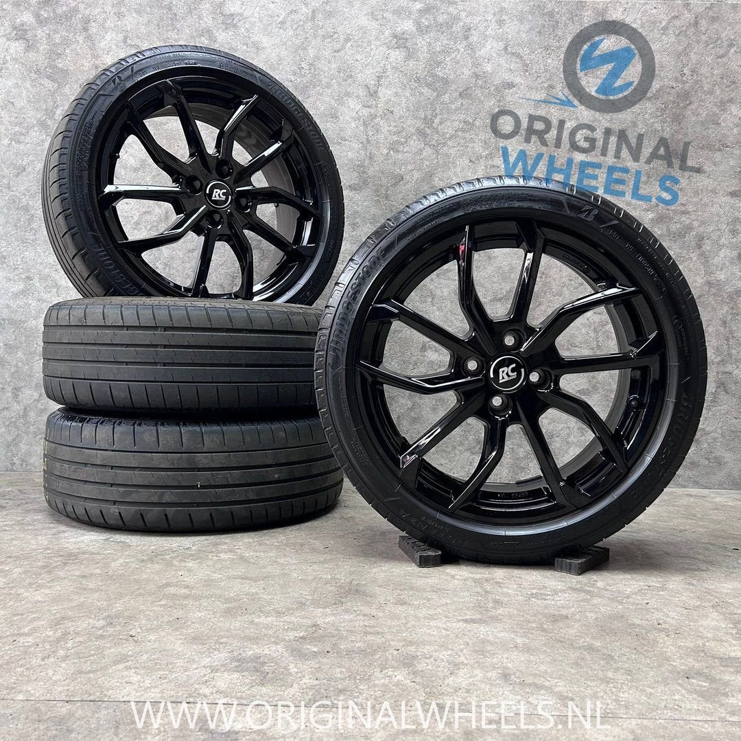 17 inch RC Desgin velgen + zomerbanden Renault Clio V
