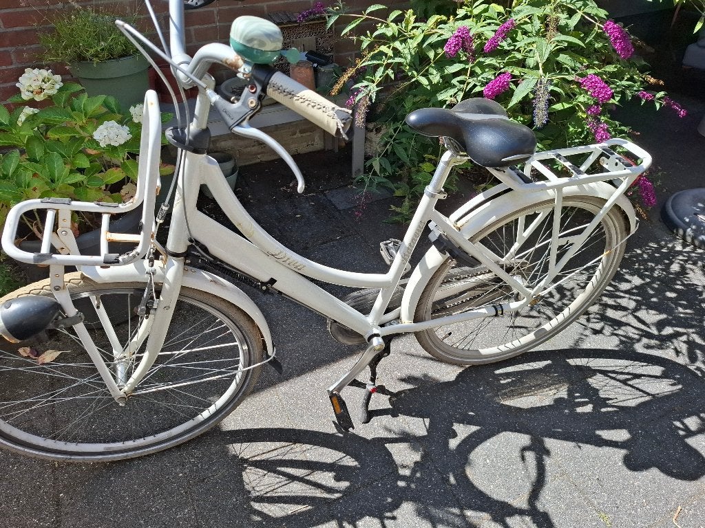 Meisjes fiets wit, transport, Fietsen en Brommers, Fietsen | Meisjes, Terugtraprem, Gebruikt, Batavus, Ophalen