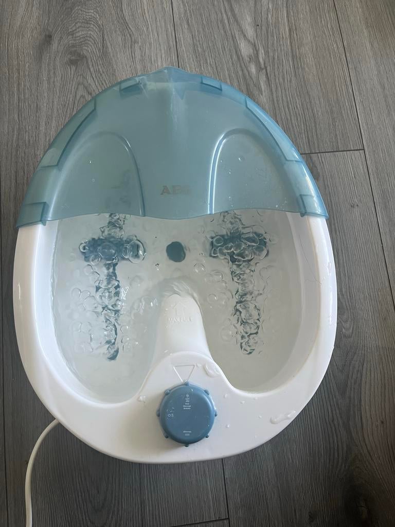 AEG FM 5507 Voetmassageapparaat met bubbels en rollers, Ophalen, Gebruikt, Hand- en Voetverzorging