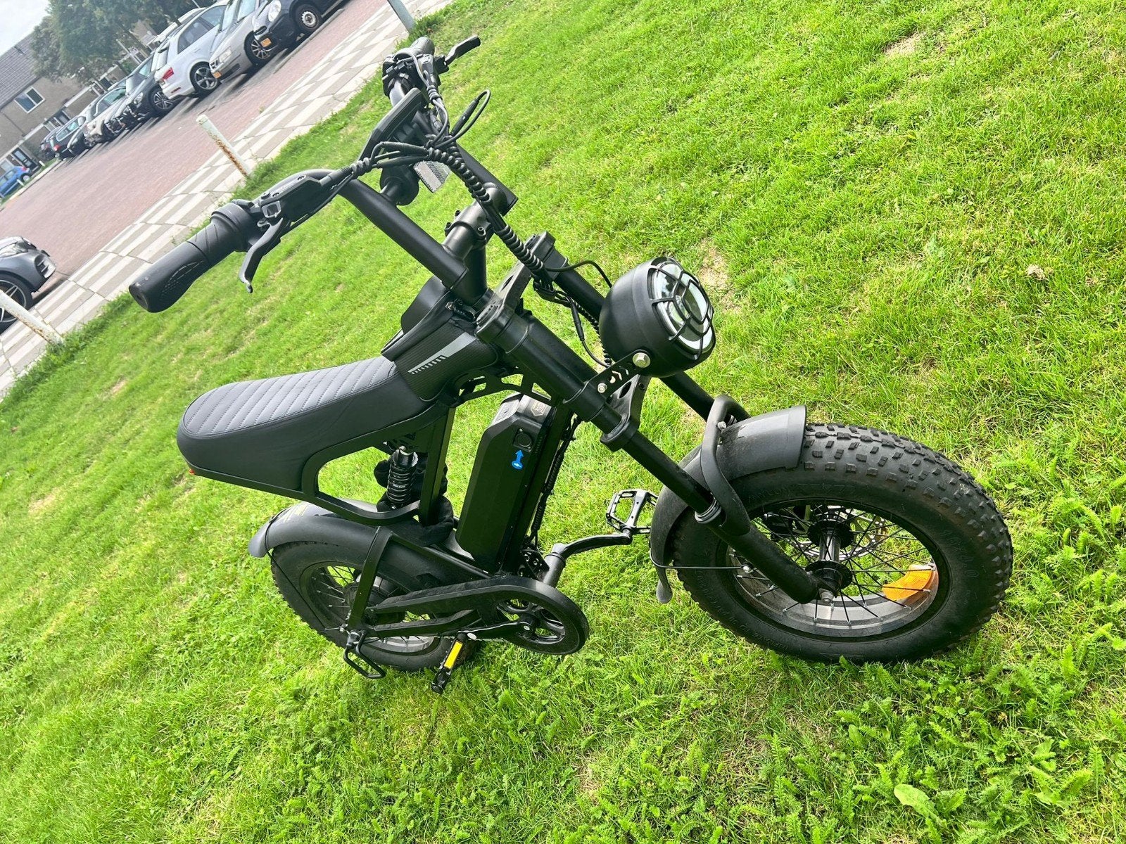 V20 mini fatbike - Zo goed als nieuw, Zo goed als nieuw, Minder dan 47 cm, 50 km per accu of meer, Ophalen