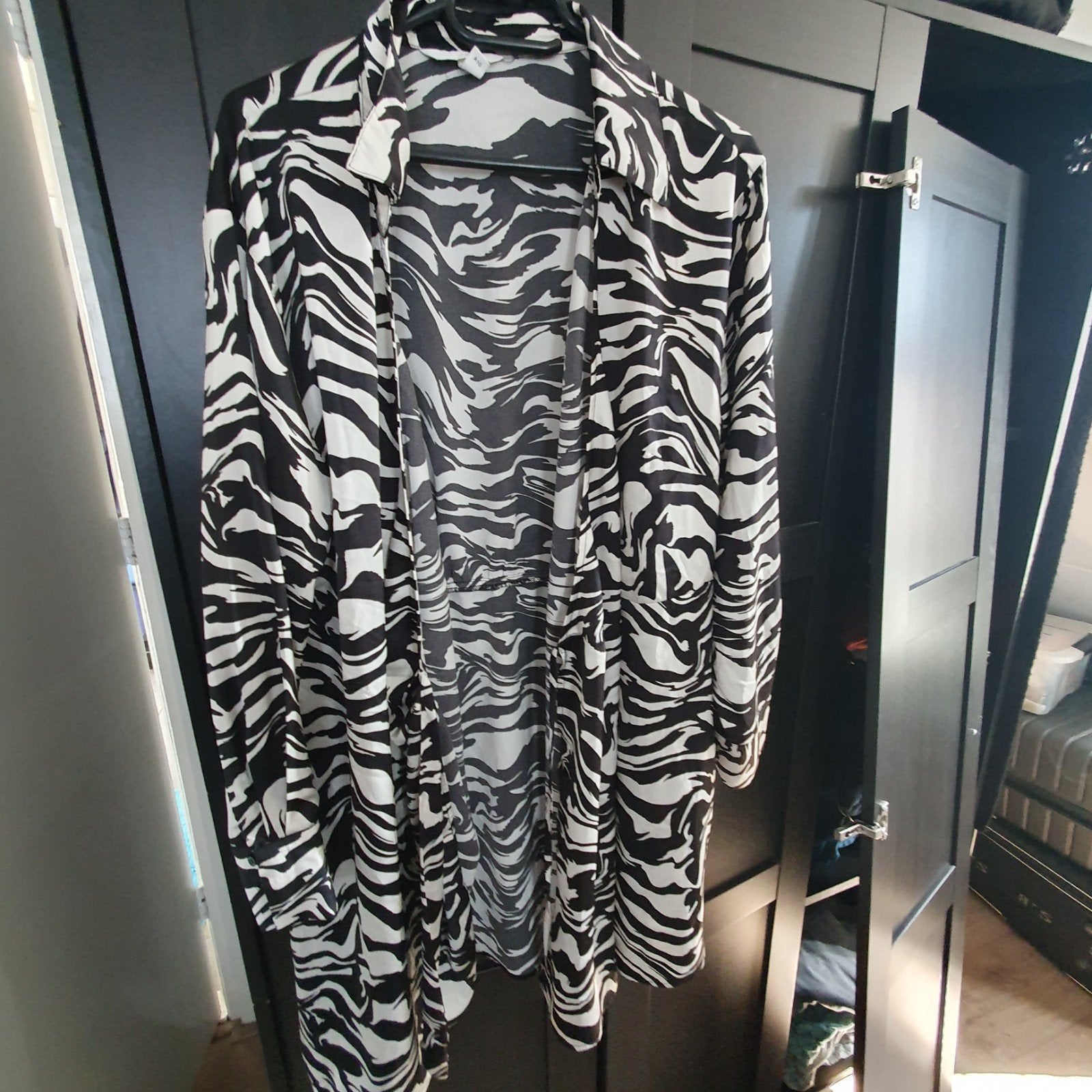 H&M Zebra Print Jurk Maat L, H&M, Zwart, Maat 42/44 (L), Ophalen of Verzenden