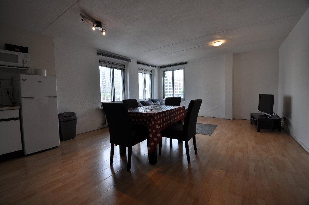 Te huur 2 kamer woning in Schiedam, 50 m² of meer, Rotterdam
