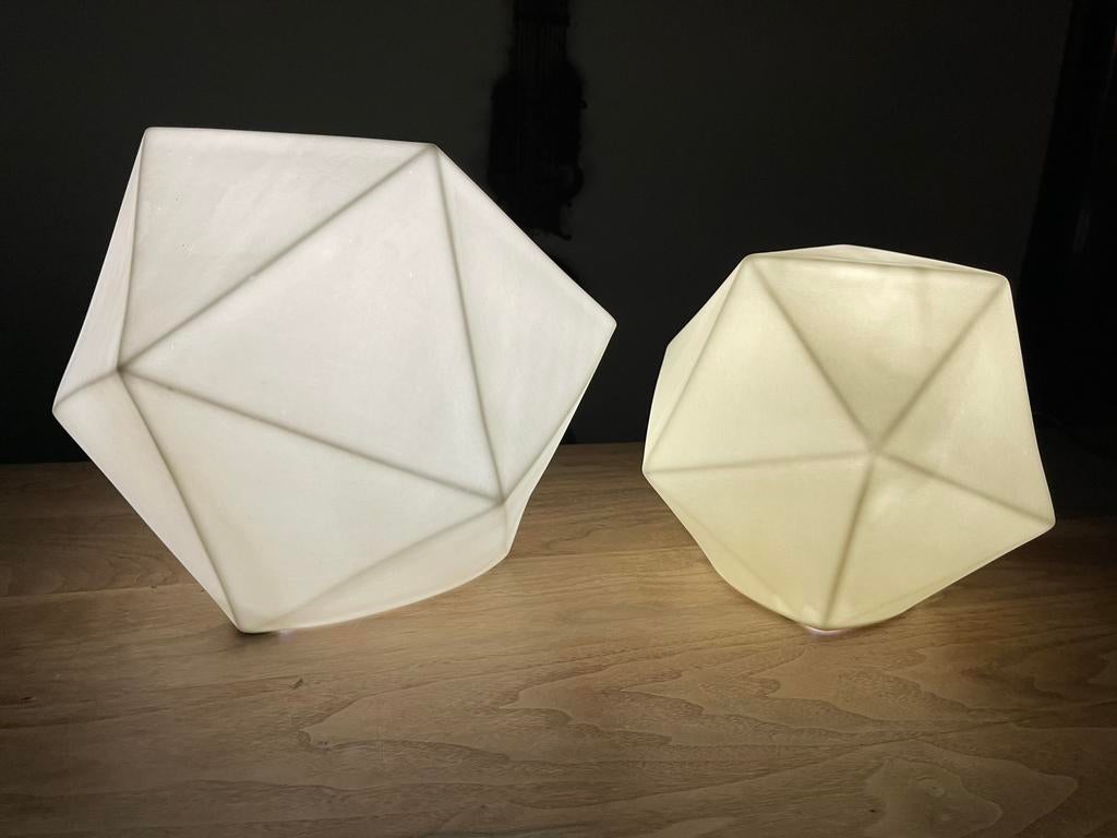 2 HKLiving geometrische mat witte glazen lampen, 25 tot 50 cm, Wit, Ophalen of Verzenden, Zo goed als nieuw