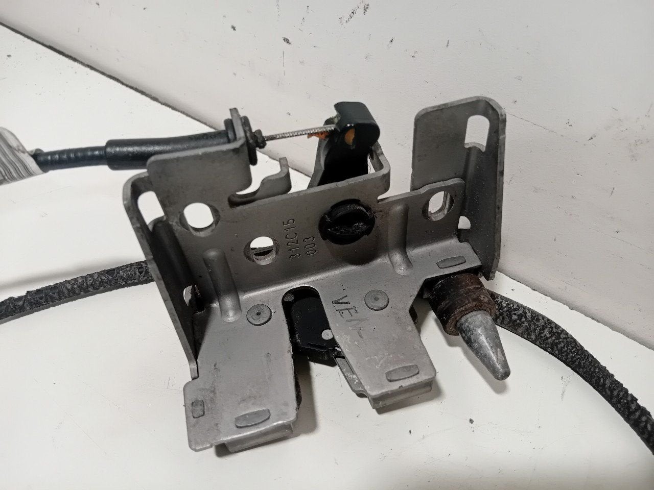 Slot mechaniek portier linksachter Ford Transit Connect, Onderdelen@venauto.nl, Van der Ven Autorecycling B.V., Gebruikt, Ettenseweg 76, 4706 PB Roosendaal, The Netherlands