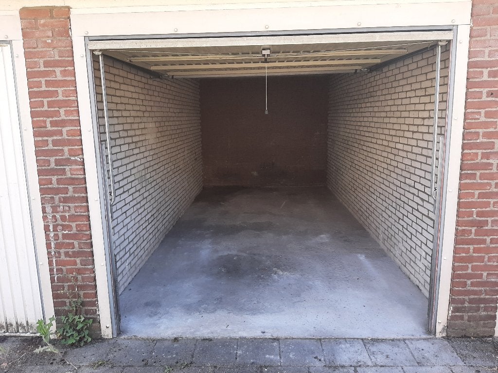 Garagebox te huur, in Utrecht (west), Huizen en Kamers, Garages en Parkeerplaatsen, Utrecht