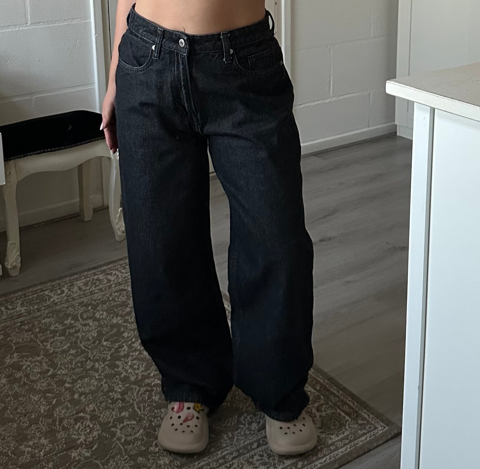 H&M zwarte baggy wide leg jeans mid waist met lichte stretch, Kleding | Dames, Ophalen of Verzenden, Zo goed als nieuw, Zwart