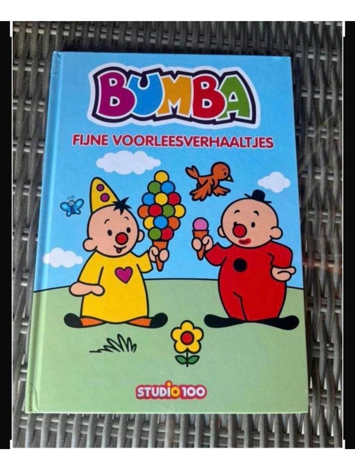 Bumba Fijne Voorleesverhaaltjes - Studio 100, Boeken, Ophalen of Verzenden, Gelezen, 2 tot 3 jaar