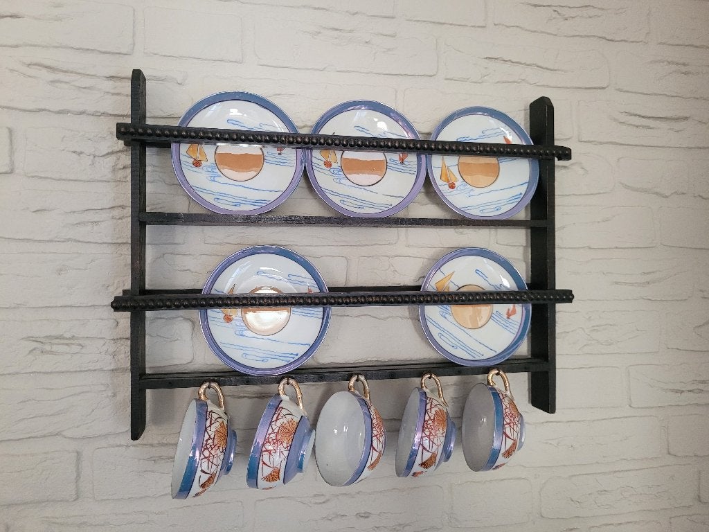 Wandrek met servies, Ophalen