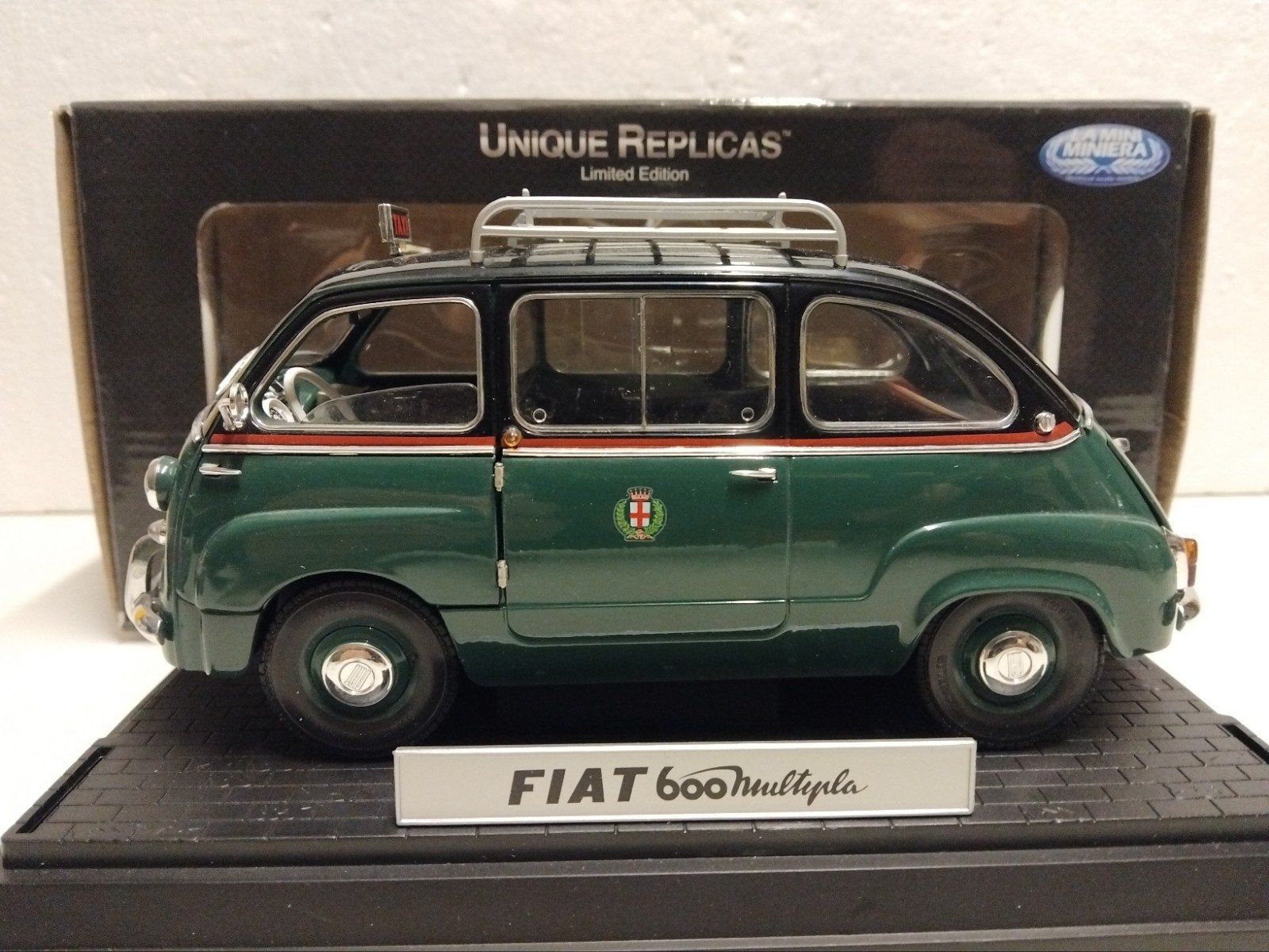 Fiat 600 D Multipla Taxi La Mini Miniera 1:18 KRD, Ophalen of Verzenden, Zo goed als nieuw, Auto, Overige merken