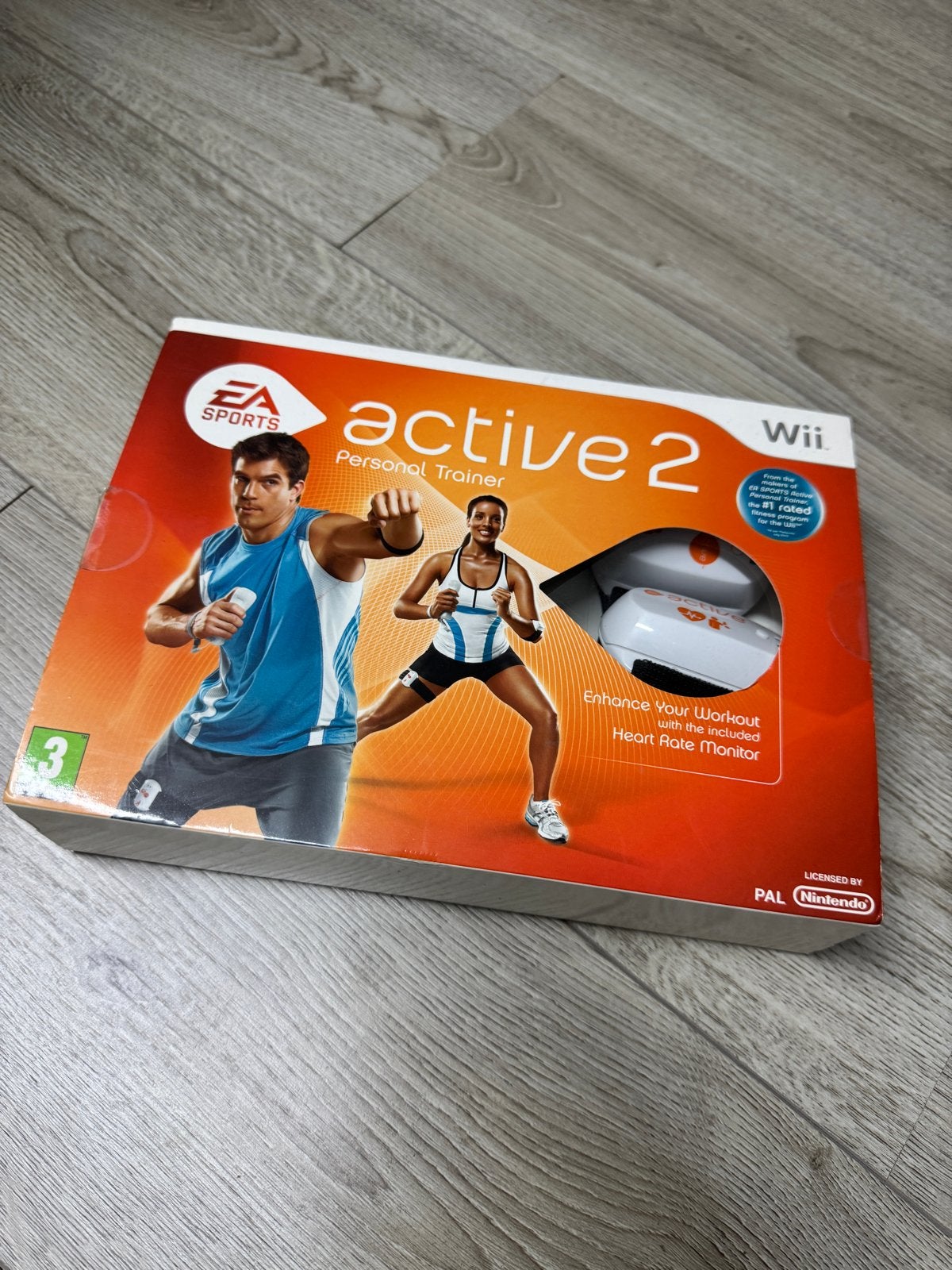 Wii Fit Balance Board + Wii Fit Game + EA Sports Active 2, Gebruikt, 1 speler, Eén computer, Ophalen of Verzenden