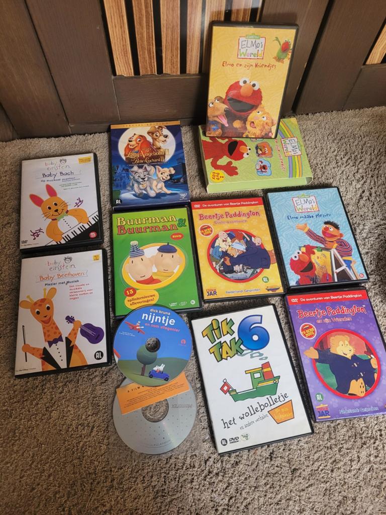 Grote collectie kinder DVD's: Elmo, Paddington, Buurman & Bu, Gebruikt, Alle leeftijden, Ophalen of Verzenden, Film