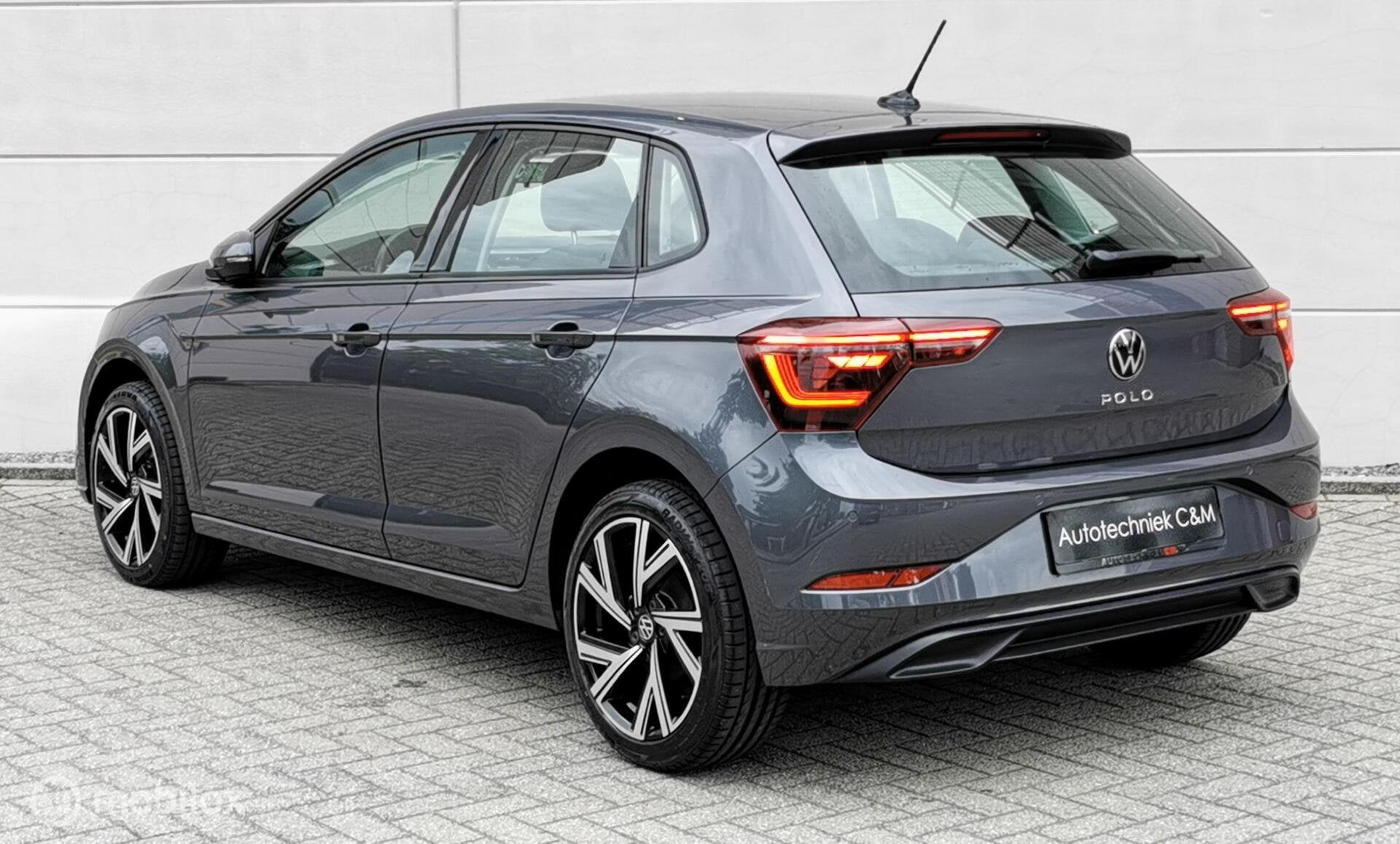 Volkswagen Polo 1.0 TSI 95PK/DSG/ACC/CARPLAY/IQLIGHT/DAB/PDC, Auto's, Dealer onderhouden, Stof, Zwart, 1104 kg
