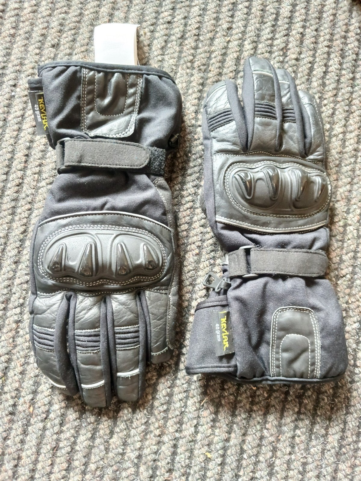 Motorhandschoen crivit M8 prijs is vast, Motoren, Kleding | Motorkleding, Ophalen of Verzenden, Tweedehands, Handschoenen, Crivit