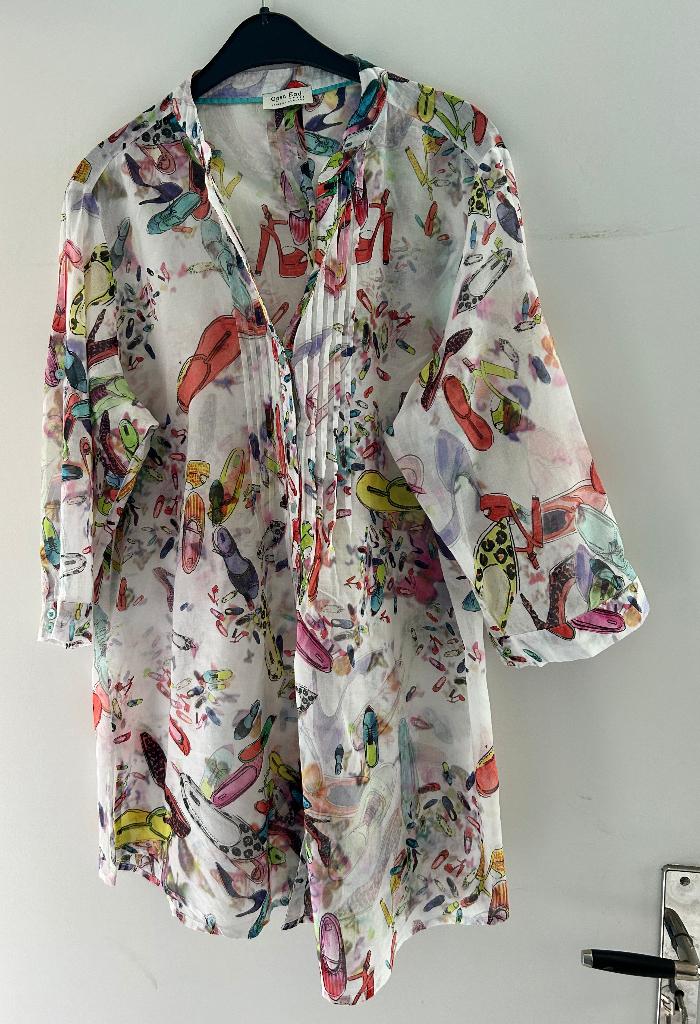 Open End tuniek -blouse met schoen opdruk maat 46/48, Wit, Ophalen of Verzenden, Zo goed als nieuw, Maat 46/48 (XL) of groter