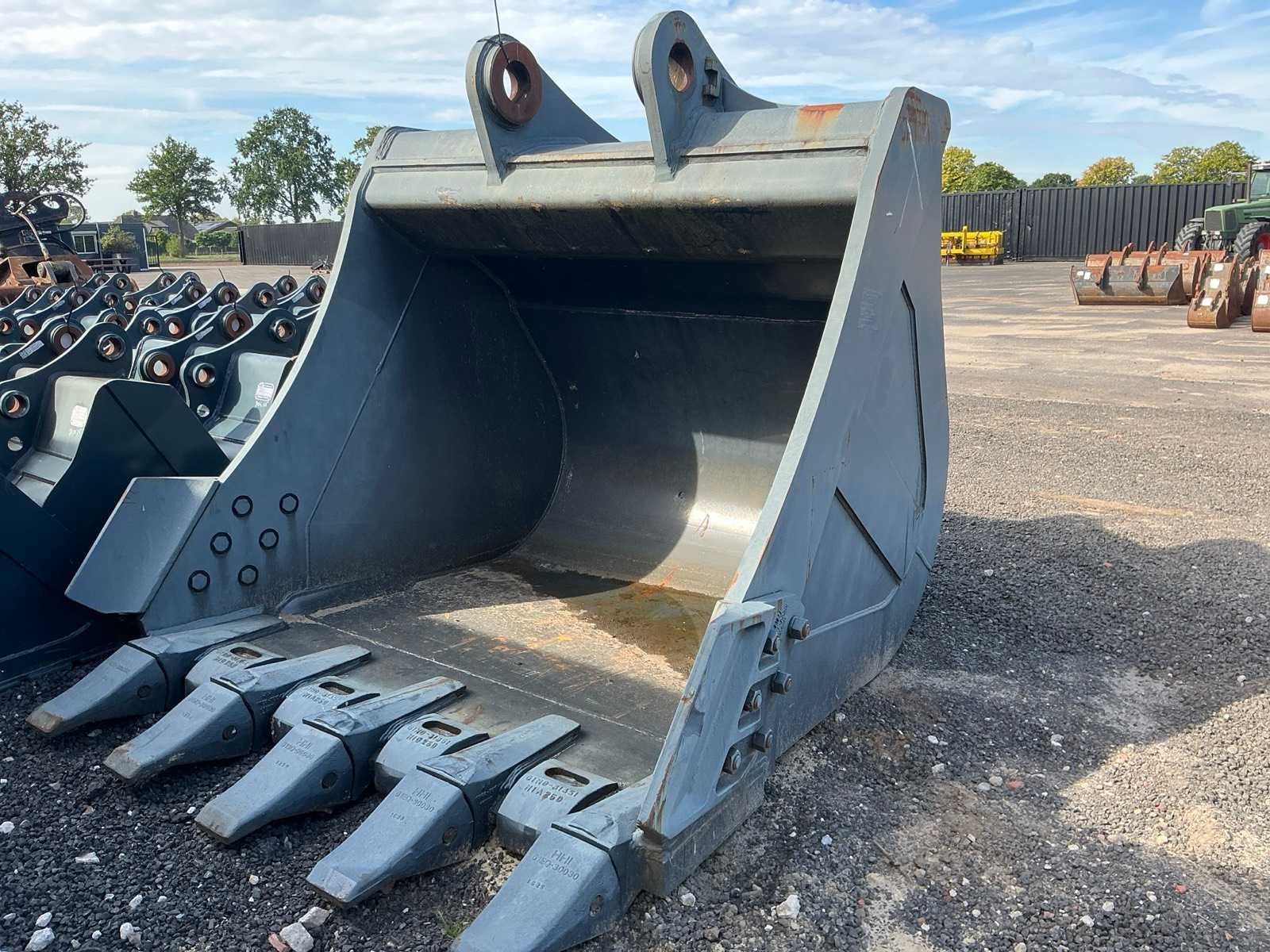 Hyundai R800 Graafbak (ongebruikt)