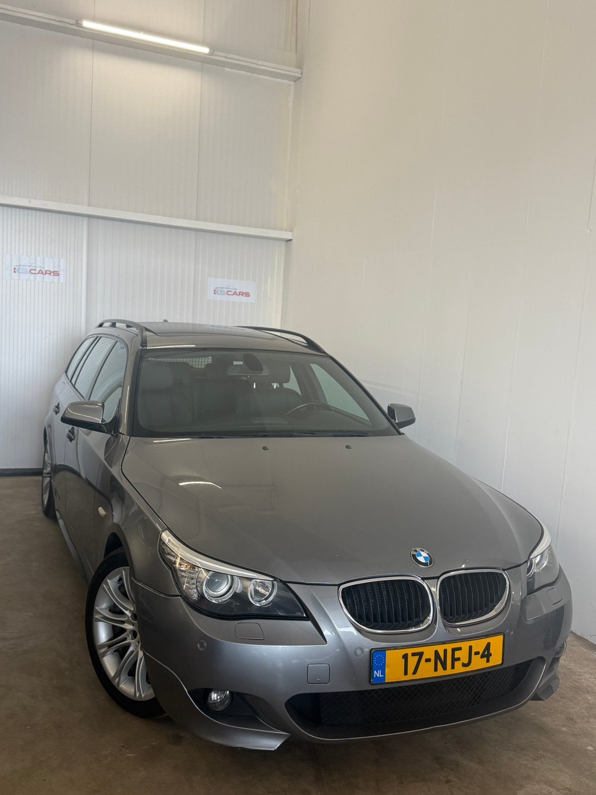 BMW 5-Serie 520i 2.0 Touring M-Pakket Panorama dak Automaat!, Auto's, Automaat, Achterwielaandrijving, Zwart, 4 cilinders