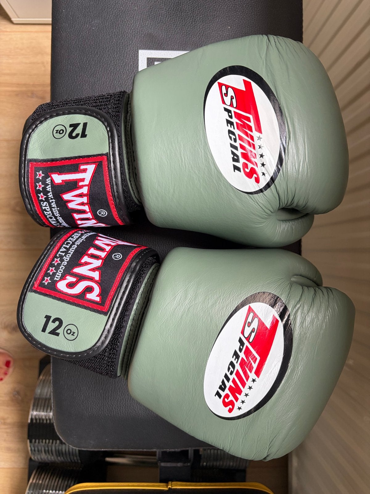 Twins Special bokshandschoenen 12 oz - Zo goed als nieuw, Ophalen of Verzenden, Zo goed als nieuw, Overige, Vechtsportbescherming