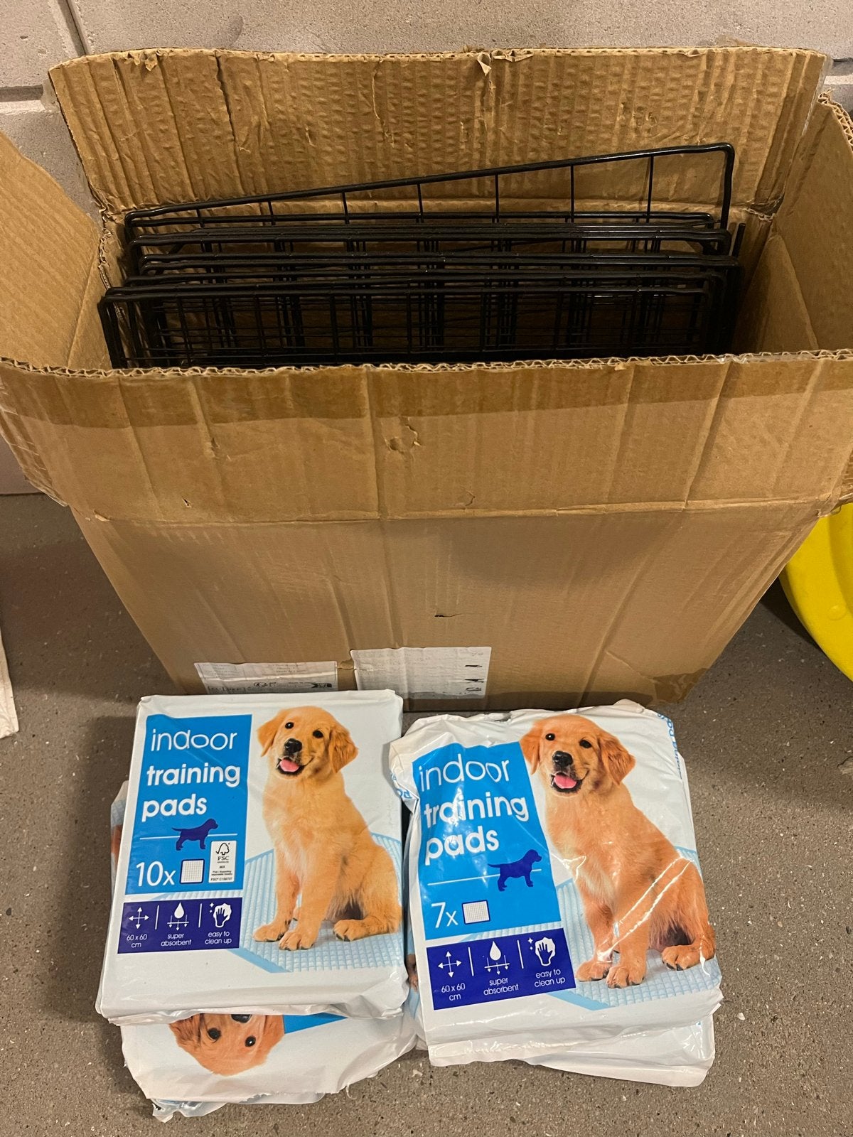 Hondenren/bench voor pup inclusief zindelijkheidspads, Dieren en Toebehoren, Ophalen