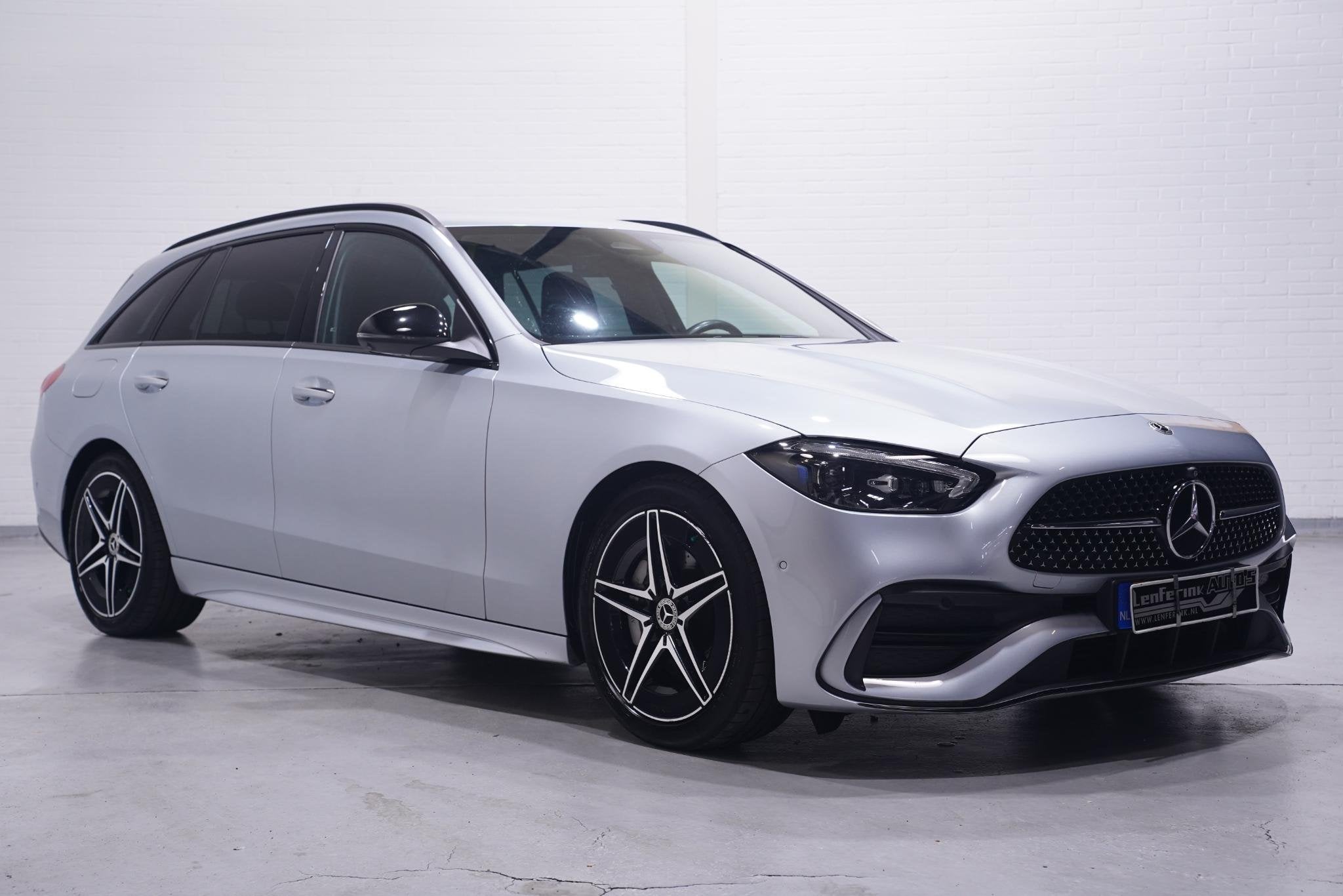 Mercedes-Benz C-klasse Estate 200 Launch Edition AMG Line NA, Automaat, 4 cilinders, Leder en Stof, Origineel Nederlands