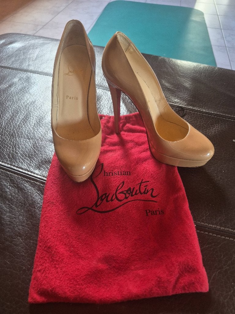 Louboutin bianca nude 40, Kleding | Dames, Schoenen, Ophalen, Schoenen met hoge hakken, Gedragen, Christian louboutin