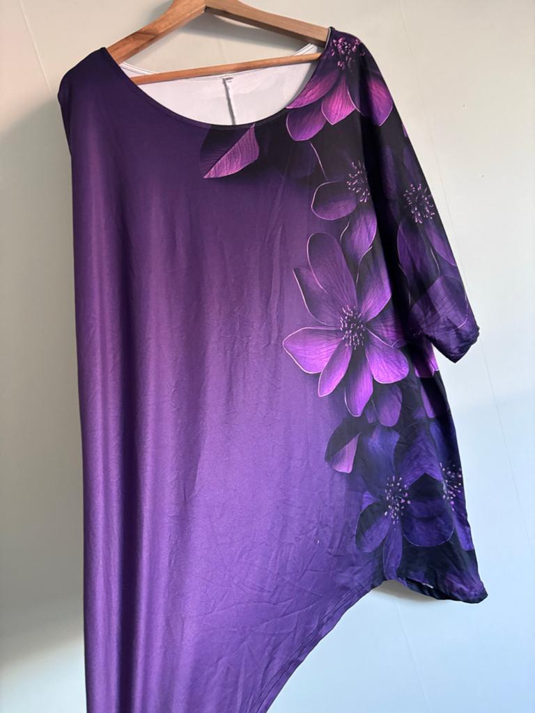 Nieuwe paarse tuniek maat 50 met bloemenprint, Ophalen of Verzenden, Nieuw, Paars, Blouse of Tuniek