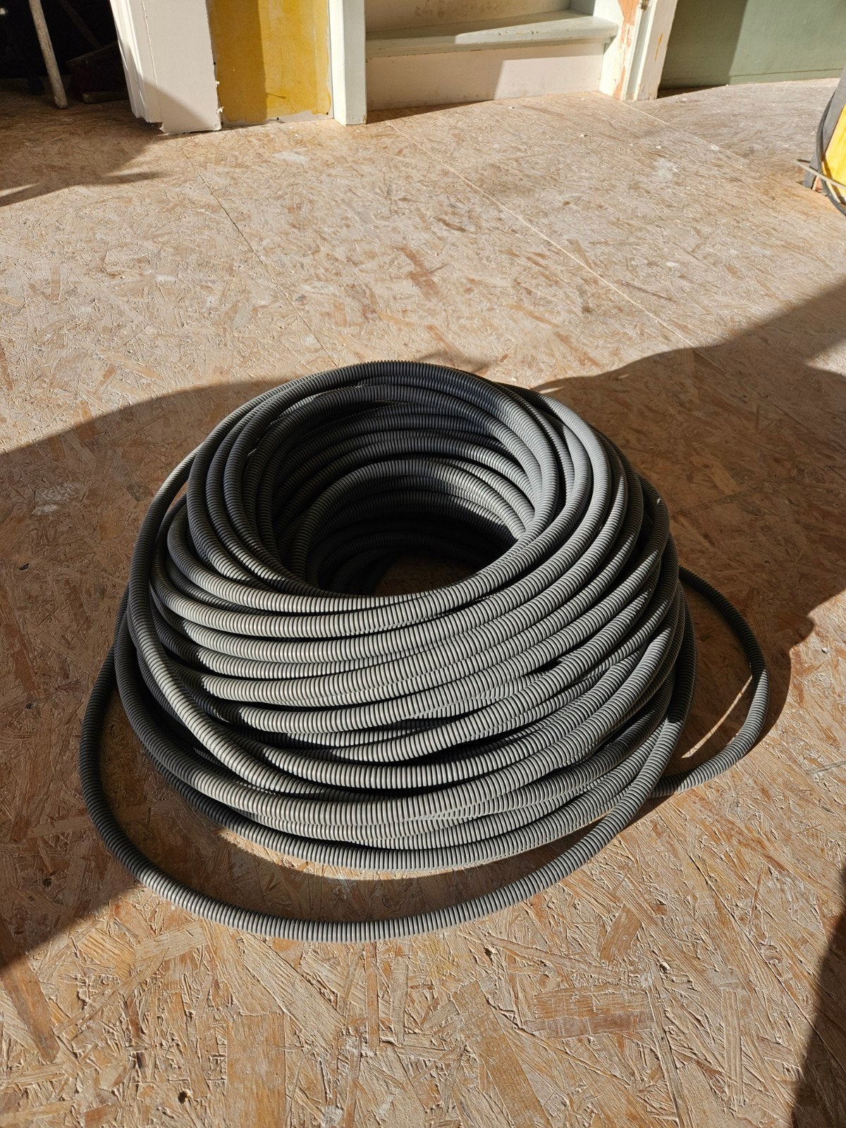 Draka flexibele bedrade buis 3x 2,5mm² (ca. 100m), Ophalen