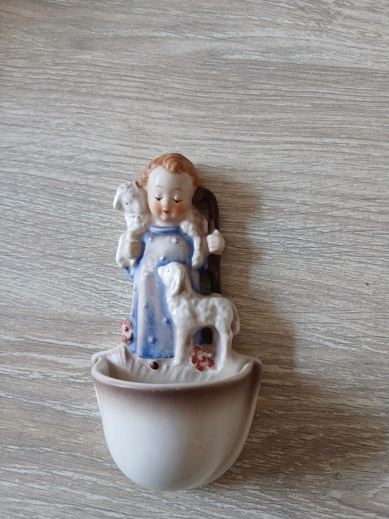 Hummel wijwaterbakje, Ophalen of Verzenden